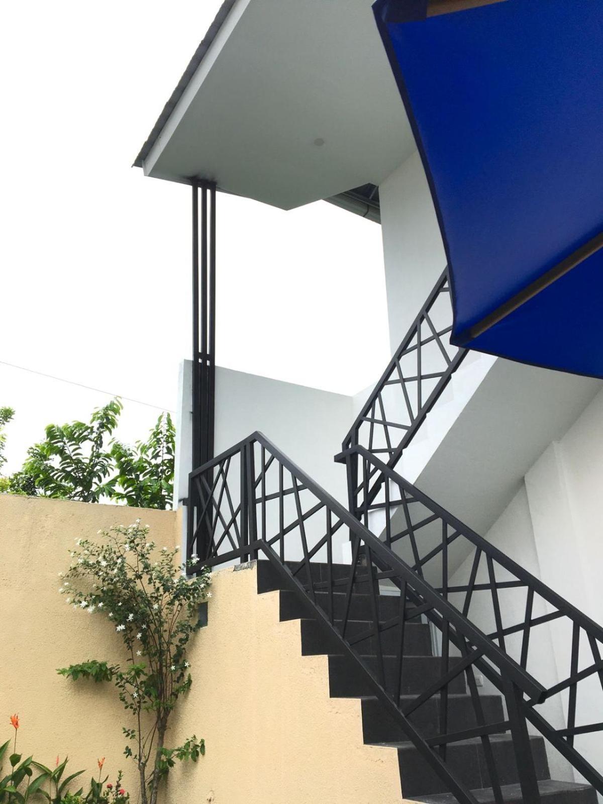 Zavana Rooms & Restaurant Tanjungkarang Exterior foto